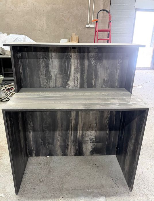 Ресепшен стол / стойка администратора