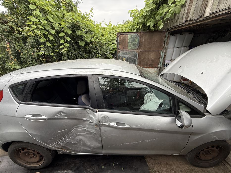 Ford Fiesta 1.2 MPi benzina, an 2009, avariat