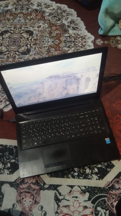 Продам ноутбук Леново 50-70. Core i7