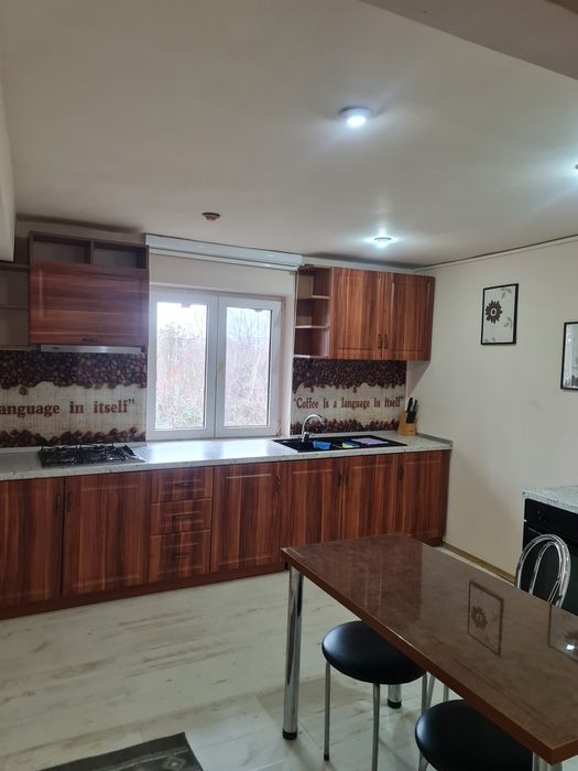 Apartamentul 3 camere in vila