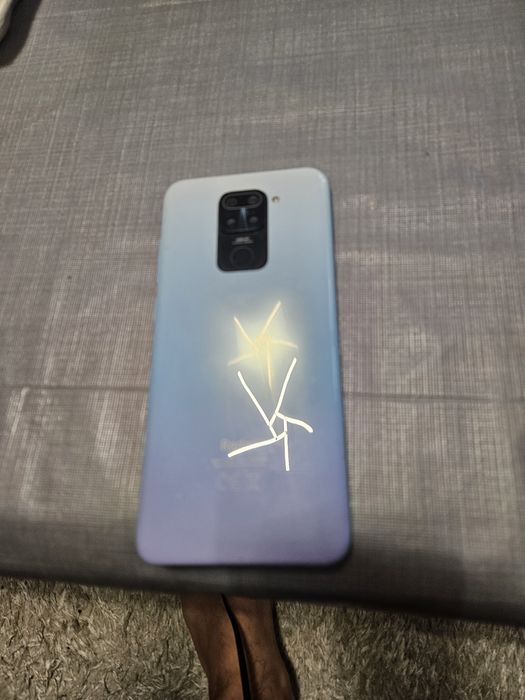 Телефон Redmi note 9