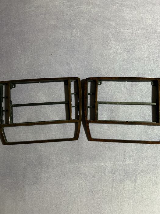 Средна конзола махагон за пасат б5,б5.5