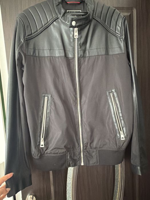 Мъжко  яке с кожа  Guess