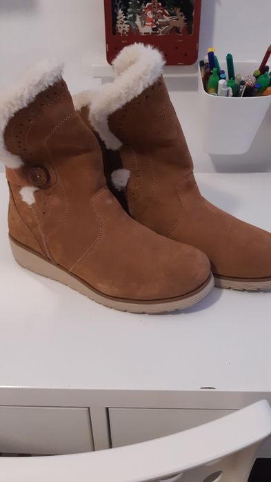 Ghete cu blana Skechers