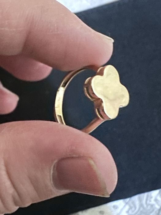 Тилла узук сотилади 585 проба