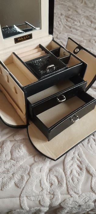 Луксозна кутия за бижута