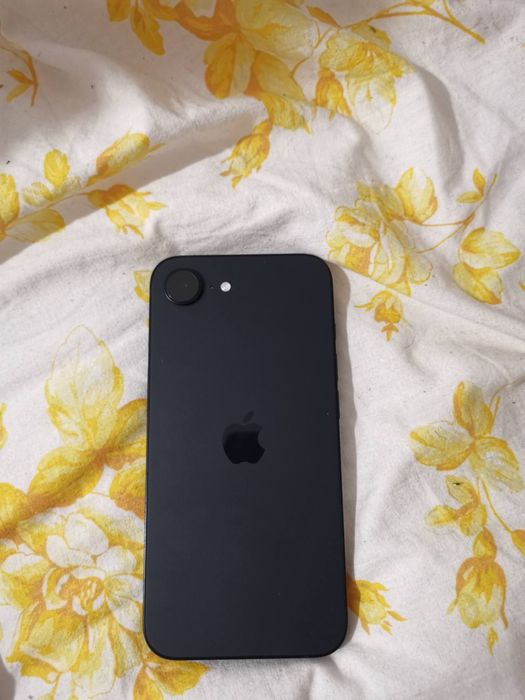 iPhone 16e Като Нов