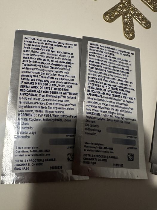 Cutie intreaga cu benzi Crest 20 plicuri (40 benzi)