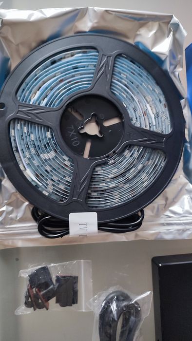 smart TVbox, ambilight, lumina ambientala