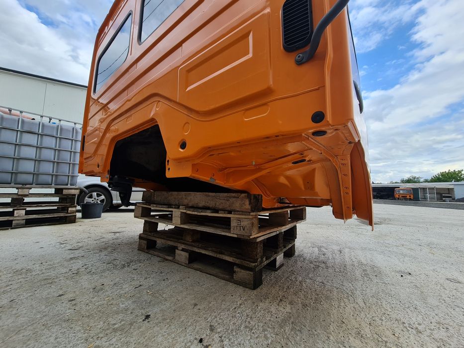 Vand cabina mercedes atego 1223 /1523/ 1323/1828