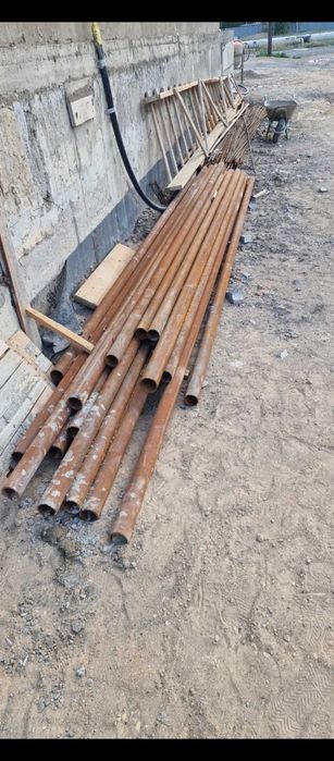 Труба безшобная новый