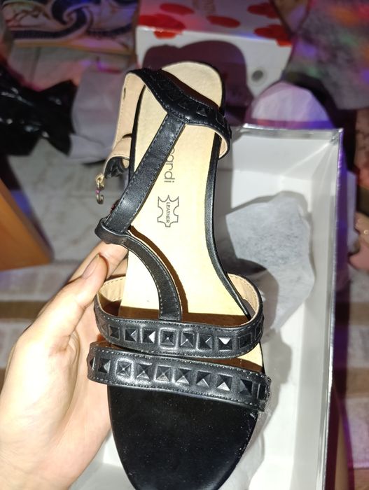 Босоножки на платформе новые