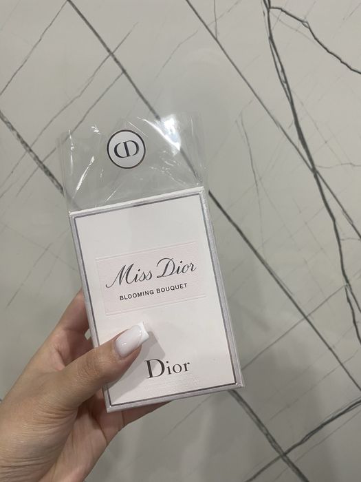 Продам парфюм Диор