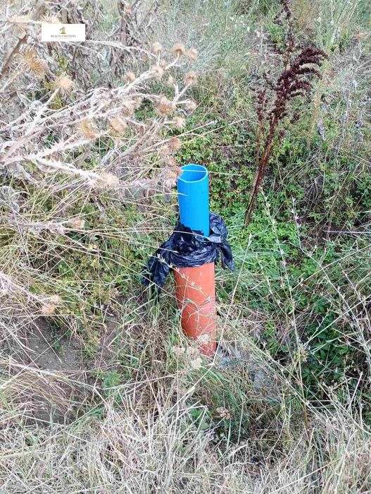 Продава се Парцел в с. Видрица, Област Перник - 6500 кв.м за 16 €/кв.м - Снимка #11