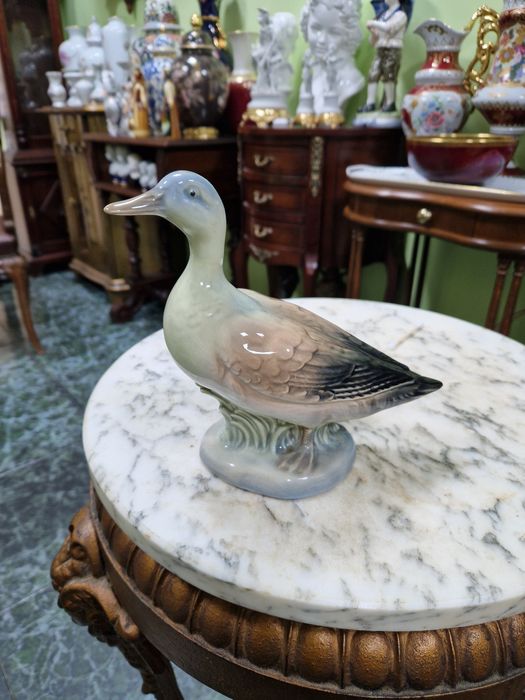 Уникална антикварна испанска порцеланова фигура статуетка Valencia