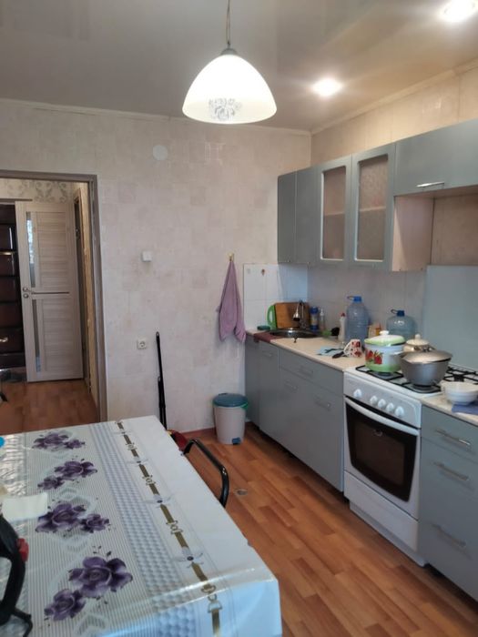Срочно продам 1 ком квартиру 4 микрн.