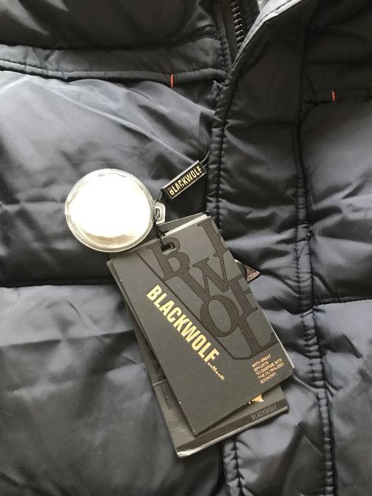 Куртка. Зимняя. Пуховик.