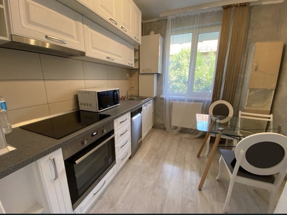 Apartament 2 camere de inchiriat