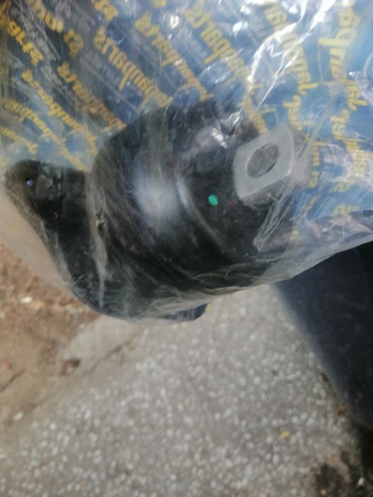 Нов тампон за окачване на двигателя на хонда акорд7.