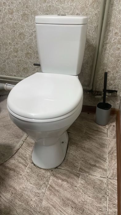 Продам б/у унитаз