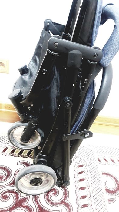 Детская коляска лёгкая