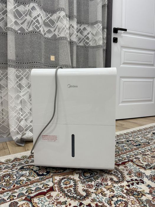 Осушитель воздуха Midea MDDP-30DEN7