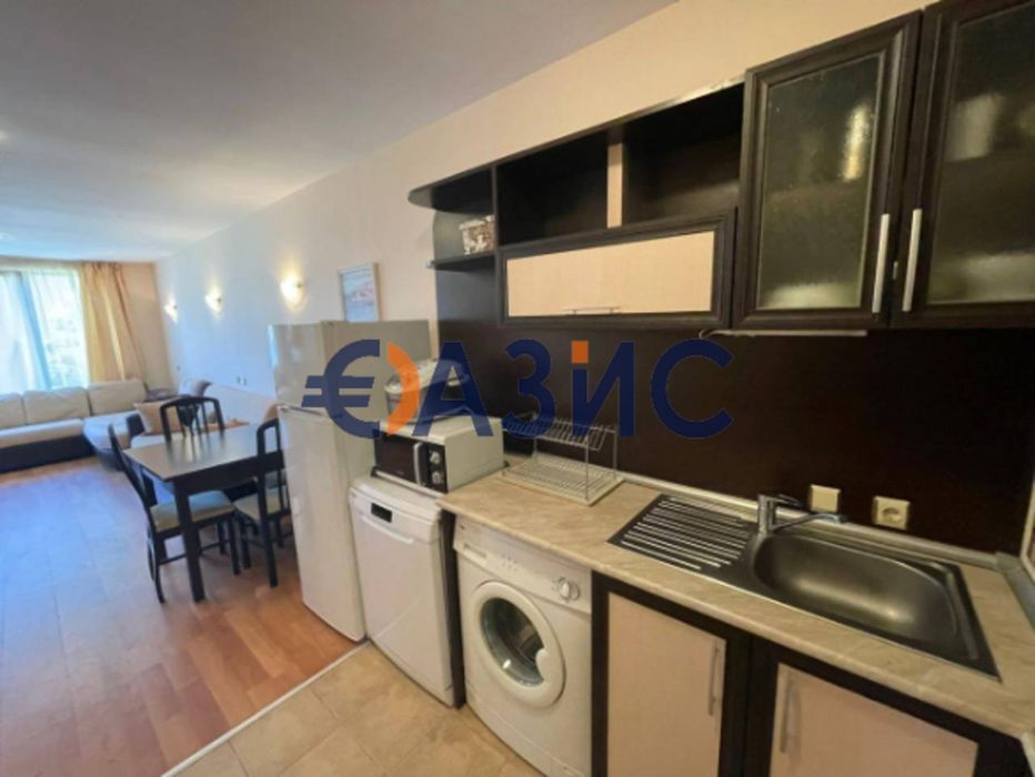 Продава се Хотел в Царево - 77 кв.м за 543 €/кв.м - Снимка #7