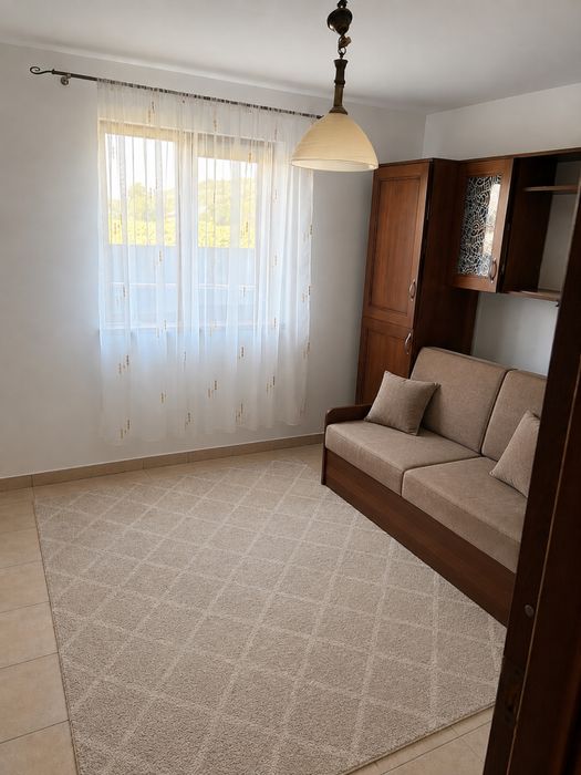 Vând casă Buhuși - 4 camere, 195 mp!