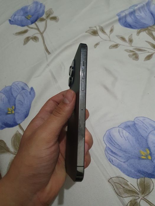 Айфон 13 про макс.