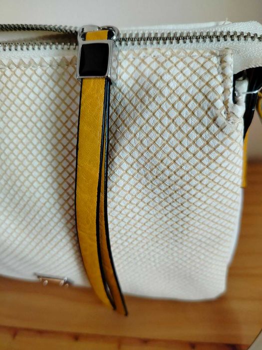 Дамски чанти поотделно или заедно