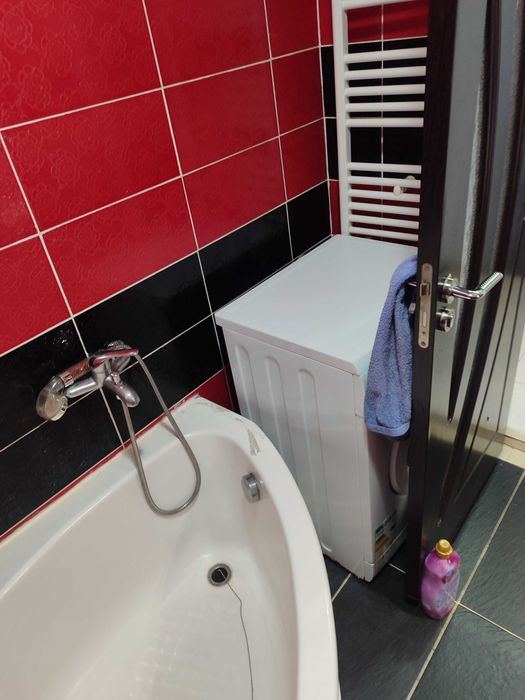 Închiriez garsonieră 36 mp militari residence la mansarda