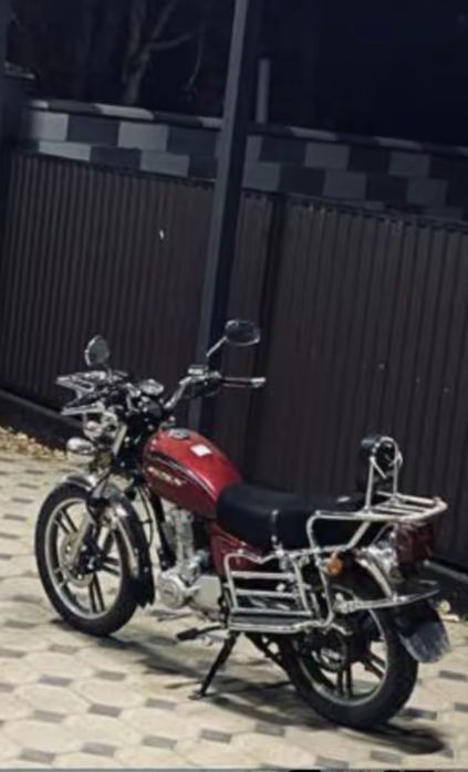 Мотоцикл GSX 200