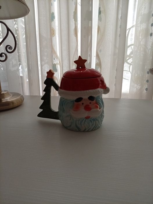 Продам декоративные чайник и сахарница