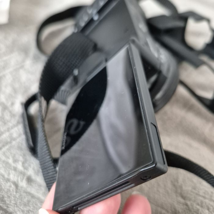 Aparat foto Sony ZV-E10 de vlogging