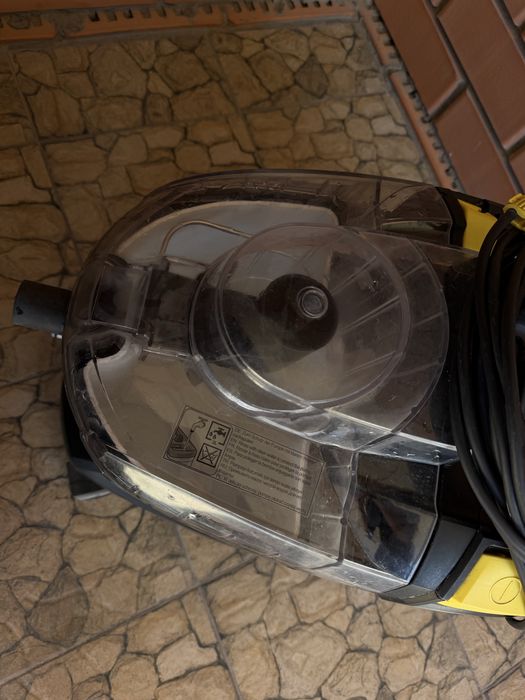 Karcher Puzzi 8/1