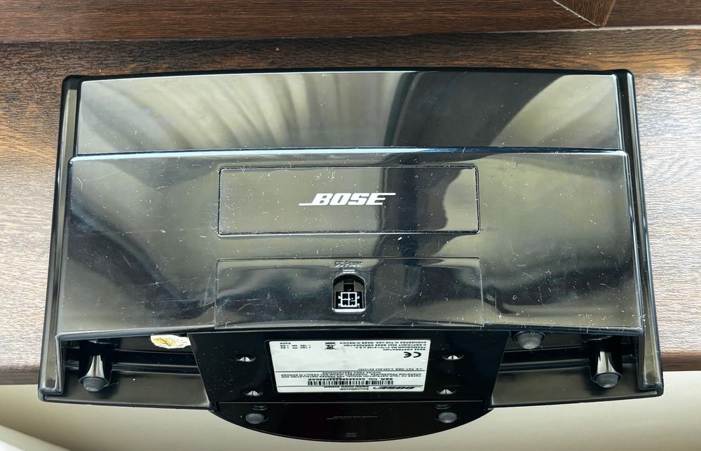 озвучителна система Bose SoundDock (С дистанционно и захранване)
