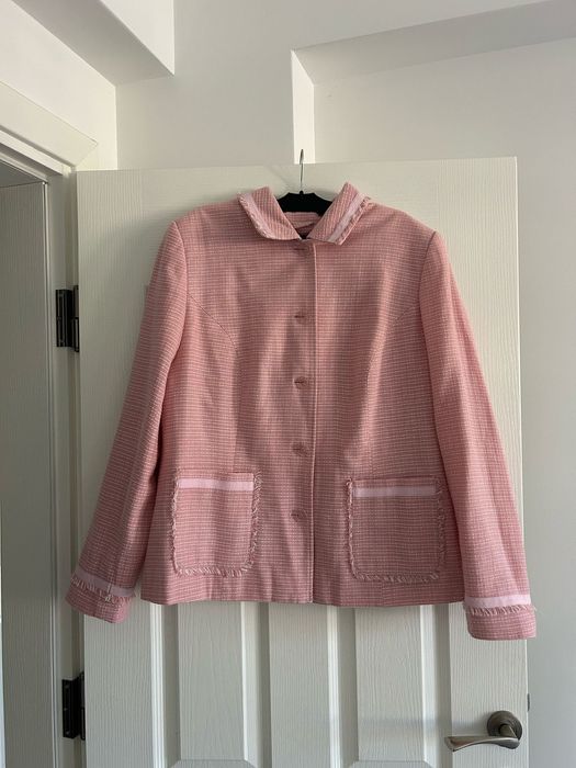 Уникални стилни дамски сака