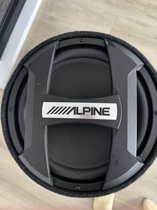 Vand subwoofer alpine