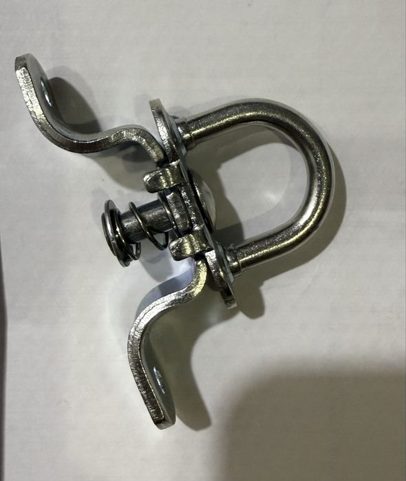 Скоба пворооная для тентов