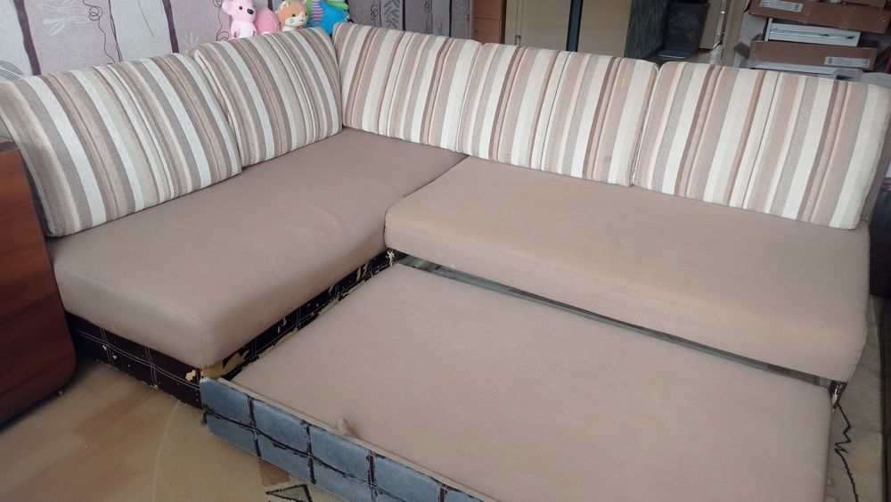 Продам угловой диван б/у