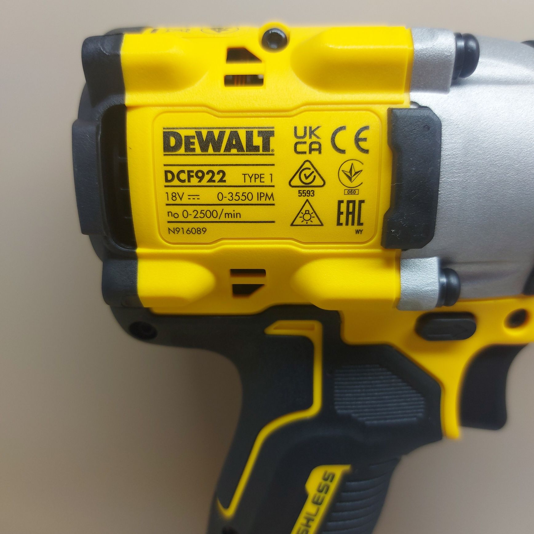 Безчетков гайковерт Dewalt DCF922N гр. Велинград • OLX.bg