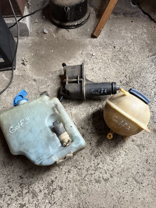 Расширительные бачки Volkswagen Golf 3