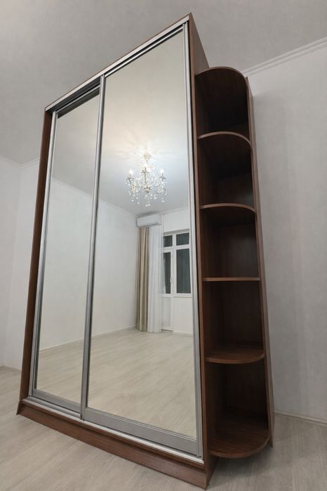 Шкаф большой трех метровый большой,глубокий