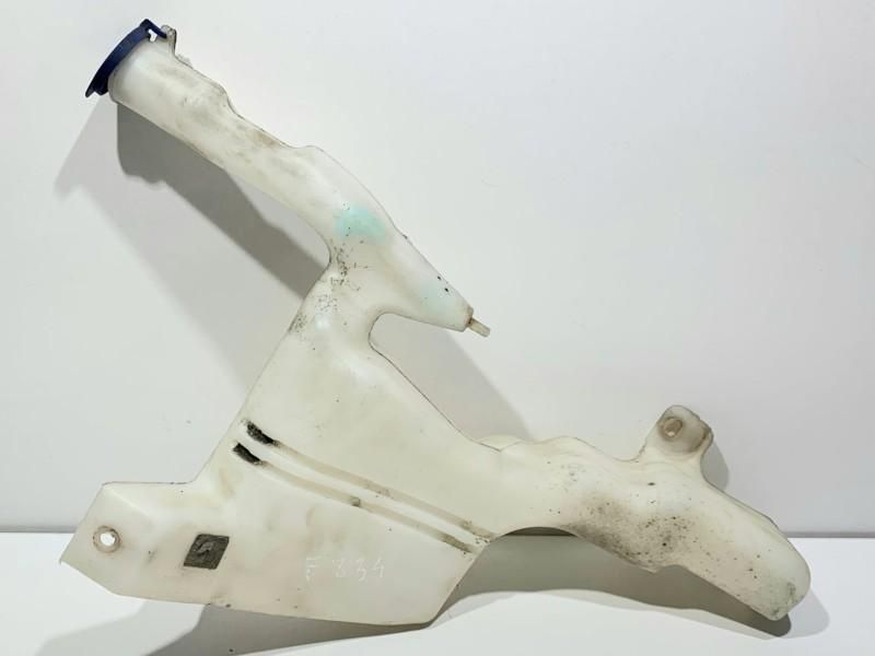 Vas lichid parbriz Ford Fiesta 6 MK7 8A61-17B613-AD 1.6 tdci HHJF