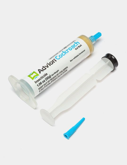 Ogziga siyayotgan erkaklar aks etgan rus pornosi