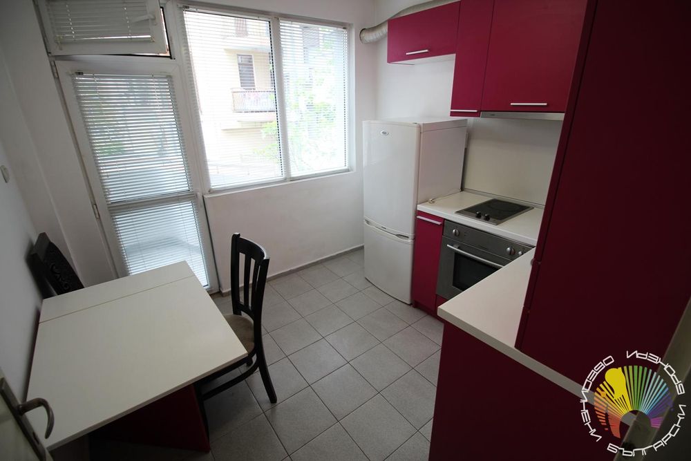 Дава се под наем Двустаен апартамент в Бургас, Възраждане - 72 кв.м за 306 € - Снимка #6