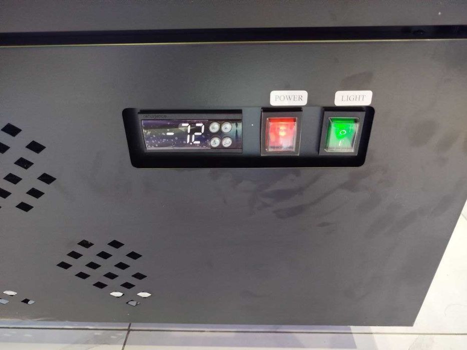 Витринный морозильник Aiwa LD-920WP