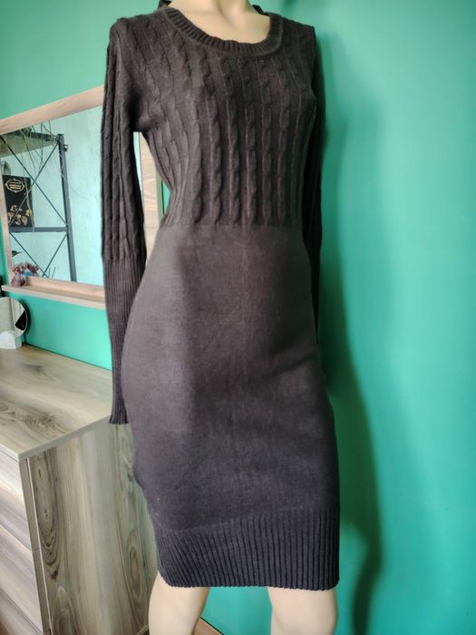 Рокли машинно плетиво и рокля с ламе  размер М по 15лв.