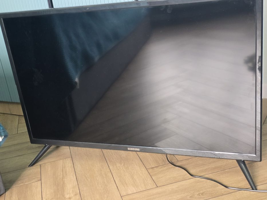 Продам телевизор диоганаль 100см