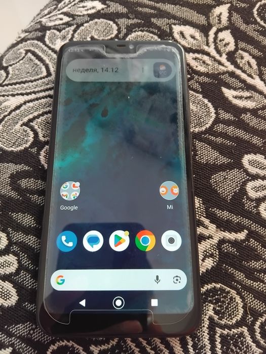 Xiaomi Mi A2 Lite (4/64)